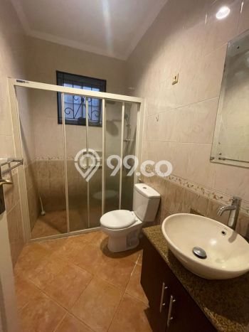 Dijual Cepat Rumah 4 KT 3 KM di BSD Virginia Lagoon, Tangerang Dijual Cepat Rumah 4 KT 3 KM di BSD Virginia Lagoon, Tangerang