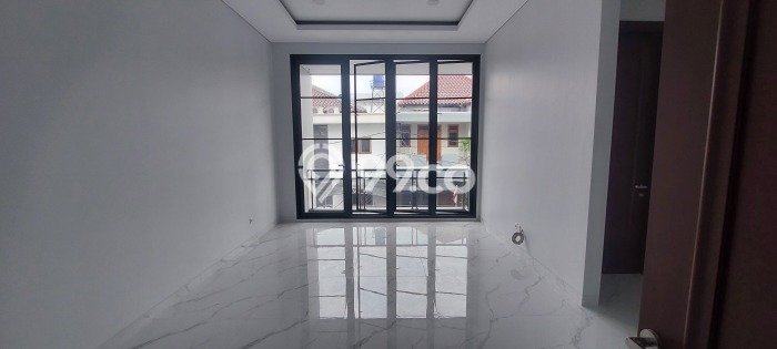 Jual Rumah Mewah Megah Dengan View Cantik di Sunrise Garden, Jakarta Barat Jual Rumah Mewah Megah Dengan View Cantik di Sunrise Garden, Jakarta Barat