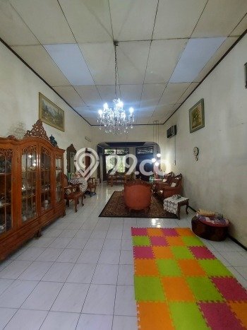 Hunian Elit LB 200m2 Siap Huni Desain Elegan di Pejompongan, Jakarta Pusat Hunian Elit LB 200m2 Siap Huni Desain Elegan di Pejompongan, Jakarta Pusat