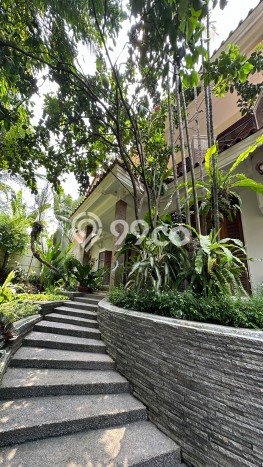 Rumah Luxury Modern Tanpa Renovasi di Ampera Jakarta Selatan Rumah Luxury Modern Tanpa Renovasi di Ampera Jakarta Selatan