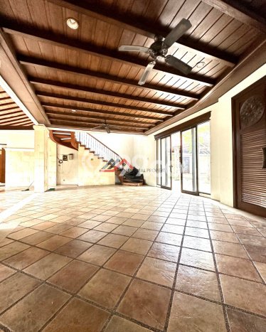 Dijual Rumah Elit Exclusive di Cilandak, Jakarta Selatan Dijual Rumah Elit Exclusive di Cilandak, Jakarta Selatan