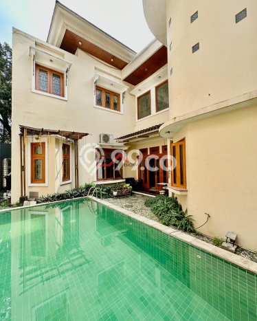 Dijual Rumah Mewah Exclusive di Kebayoran Baru, Jakarta Selatan Dijual Rumah Mewah Exclusive di Kebayoran Baru, Jakarta Selatan