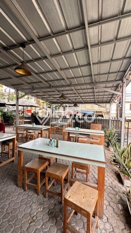 Hunian Mewah Siap Huni LT 621m2 di Tebet, Jakarta Selatan Hunian Mewah Siap Huni LT 621m2 di Tebet, Jakarta Selatan