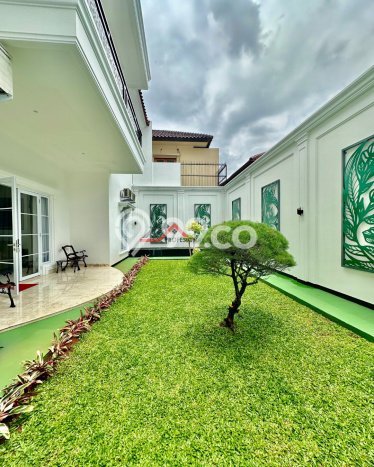 Siap Huni Rumah Mewah 4 Kamar di Cilandak Dekat ke Mana Pun Siap Huni Rumah Mewah 4 Kamar di Cilandak Dekat ke Mana Pun