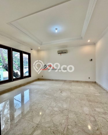 Dijual Rumah Luas Elegan Dengan View Eksklusif di Kemang, Jakarta Selatan Dijual Rumah Luas Elegan Dengan View Eksklusif di Kemang, Jakarta Selatan