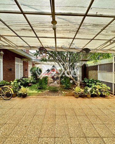 Ready to Use! Premium House LT 301m2 Desain Elegan di Lebak Bulus Ready to Use! Premium House LT 301m2 Desain Elegan di Lebak Bulus