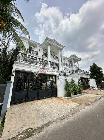 Rumah Area Strategis kawasan Cilandak, Jakarta Selatan, LT 247m2m² Bangunan 380m2m² Rumah Area Strategis kawasan Cilandak, Jakarta Selatan, LT 247m2m² Bangunan 380m2m²