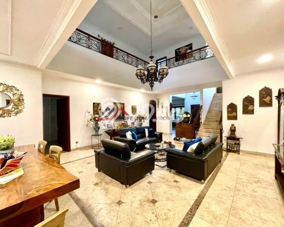 Rumah Murah LT 500m2 di Pejaten Lingkungan Asri Rumah Murah LT 500m2 di Pejaten Lingkungan Asri