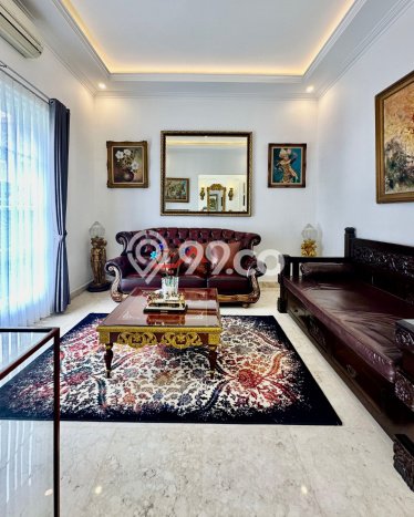 Hunian Mewah Siap Huni LT 446m2 di Cilandak, Jakarta Selatan Hunian Mewah Siap Huni LT 446m2 di Cilandak, Jakarta Selatan