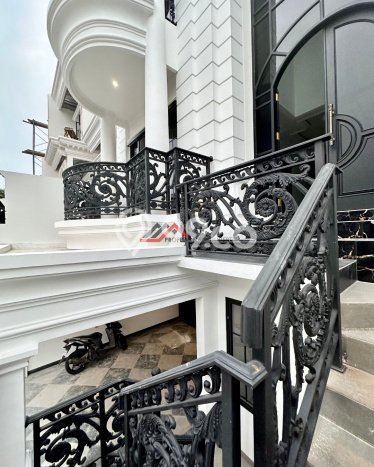 Dijual Rumah Mewah Exclusive di Jagakarsa, Jakarta Selatan Dijual Rumah Mewah Exclusive di Jagakarsa, Jakarta Selatan