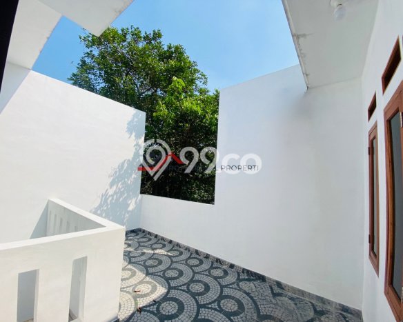 Hunian Cantik Modern Lb 195m2 di Cinere, Depok Hunian Cantik Modern Lb 195m2 di Cinere, Depok