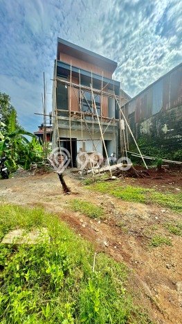 Siap Huni Hunian Elit 3 Kamar di Jagakarsa Dekat ke Mana Pun Siap Huni Hunian Elit 3 Kamar di Jagakarsa Dekat ke Mana Pun
