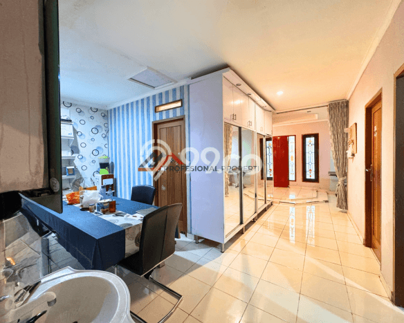 Jual Rumah Strategis Bagus Punya 5 KT di Jagakarsa Jakarta Selatan SHM Jual Rumah Strategis Bagus Punya 5 KT di Jagakarsa Jakarta Selatan SHM