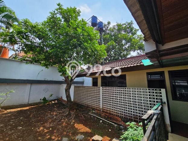 Disewakan Rumah Konsep Modern di Cilandak Jakarta Selatan dengan 5 KT Disewakan Rumah Konsep Modern di Cilandak Jakarta Selatan dengan 5 KT