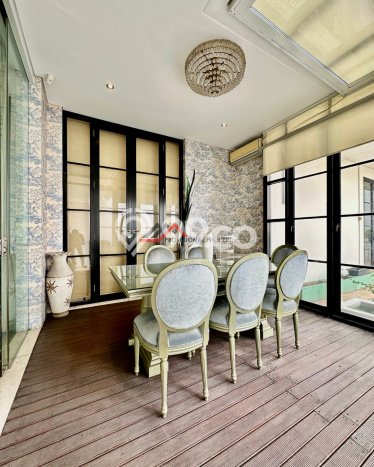 For Sale! Luxury House LT 428m2 Desain Modern di Pejaten For Sale! Luxury House LT 428m2 Desain Modern di Pejaten