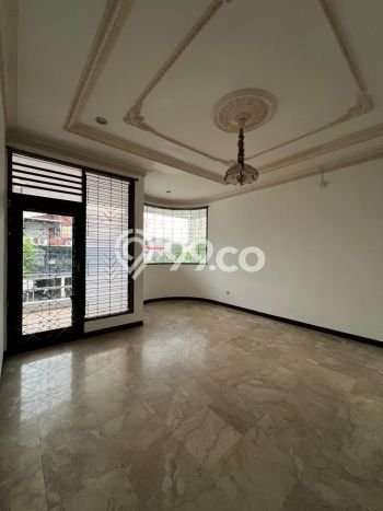 Rumah Mewah Siap Huni LT 488m2 di Cilandak, Jakarta Selatan Rumah Mewah Siap Huni LT 488m2 di Cilandak, Jakarta Selatan