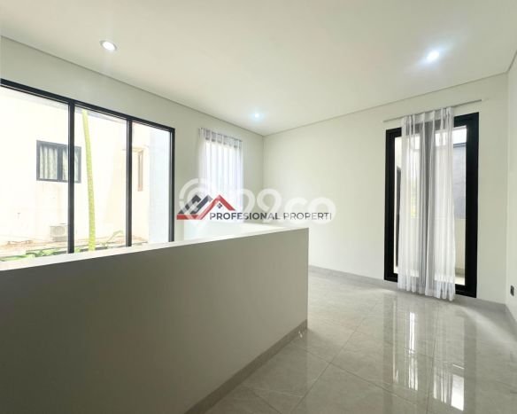 Rumah Mewah Dijual LT 122m2 di Jagakarsa, Jakarta Selatan Rumah Mewah Dijual LT 122m2 di Jagakarsa, Jakarta Selatan