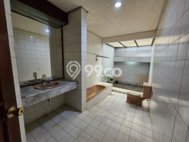 Disewakan Rumah Konsep Modern di Cilandak Jakarta Selatan dengan 5 KT Disewakan Rumah Konsep Modern di Cilandak Jakarta Selatan dengan 5 KT