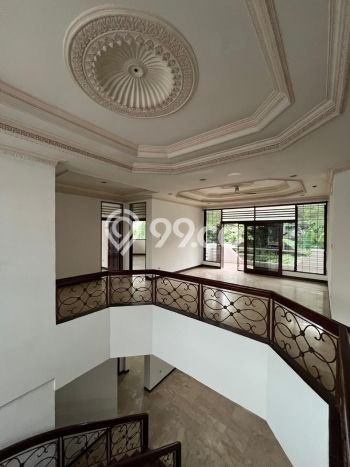 Rumah Mewah Siap Huni LT 488m2 di Cilandak, Jakarta Selatan Rumah Mewah Siap Huni LT 488m2 di Cilandak, Jakarta Selatan