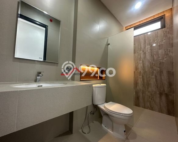 Rumah Mewah Dijual LT 122m2 di Jagakarsa, Jakarta Selatan Rumah Mewah Dijual LT 122m2 di Jagakarsa, Jakarta Selatan