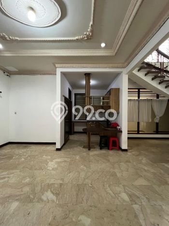 Rumah Mewah Siap Huni LT 488m2 di Cilandak, Jakarta Selatan Rumah Mewah Siap Huni LT 488m2 di Cilandak, Jakarta Selatan