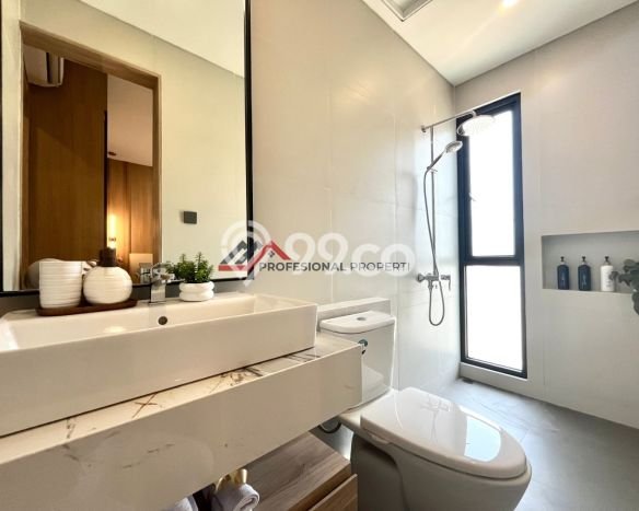 Siap Huni Hunian Elit 4 Kamar di Cilandak Dekat ke Mana Pun Siap Huni Hunian Elit 4 Kamar di Cilandak Dekat ke Mana Pun