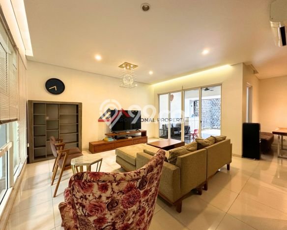 Rumah Elit Modern Siap Huni di Lebak Bulus Jakarta Selatan Rumah Elit Modern Siap Huni di Lebak Bulus Jakarta Selatan