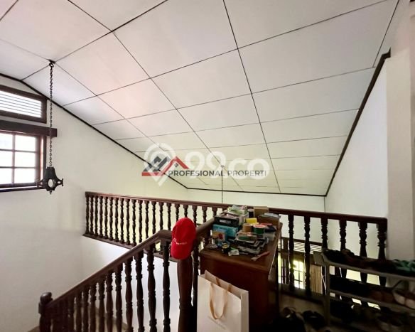 Ready to Use! Premium House LT 504m2 Desain Modern di Kuningan Ready to Use! Premium House LT 504m2 Desain Modern di Kuningan