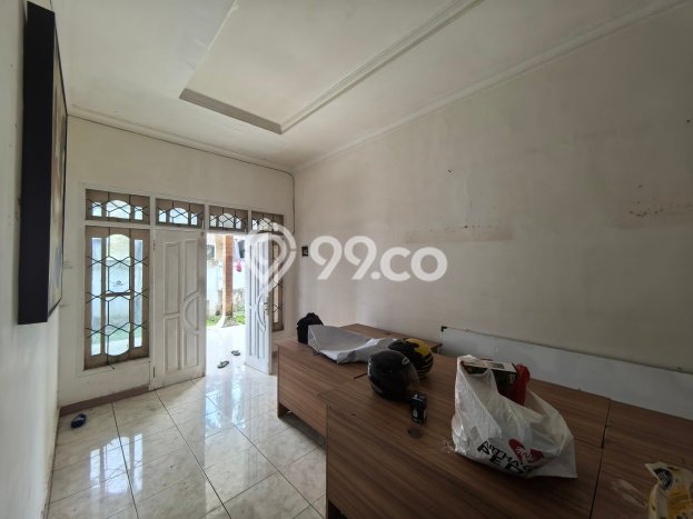 Jual Rumah Bagus Siap Huni LB 180m2 di Cinere, Depok Jual Rumah Bagus Siap Huni LB 180m2 di Cinere, Depok