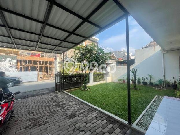 Rumah Mewah LB 200m2 Siap Pakai Desain Elegan di Kuningan, Jakarta Selatan Rumah Mewah LB 200m2 Siap Pakai Desain Elegan di Kuningan, Jakarta Selatan