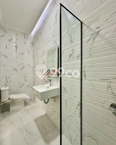 For Sale Rumah 3 Kamar Lokasi Strategis Nyaman dan Strategis di Cinere For Sale Rumah 3 Kamar Lokasi Strategis Nyaman dan Strategis di Cinere