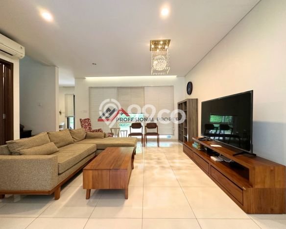 For Sale! Luxury House LT 165m2 Desain Elegan di Lebak Bulus For Sale! Luxury House LT 165m2 Desain Elegan di Lebak Bulus