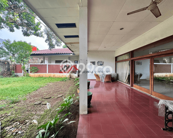 Rumah Nyaman 4 KT LB 500m2 Kondisi Bagus di Kemang Rumah Nyaman 4 KT LB 500m2 Kondisi Bagus di Kemang