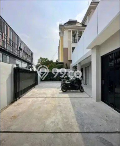 Jual Rumah Mewah Megah Dengan View Eksklusif di Mampang, Jakarta Selatan Jual Rumah Mewah Megah Dengan View Eksklusif di Mampang, Jakarta Selatan