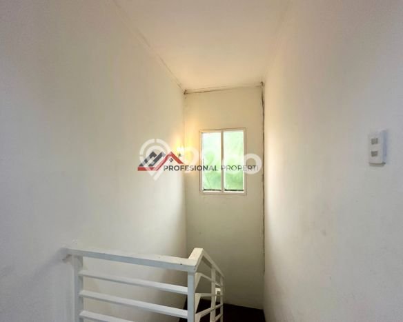 Rumah Elit Modern Siap Huni di Pejaten Jakarta Selatan Rumah Elit Modern Siap Huni di Pejaten Jakarta Selatan