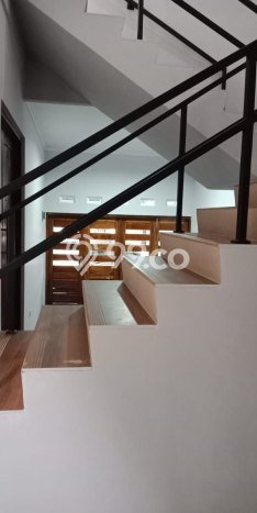 LISTING BARU! Rumah Strategis area Cimanggis, LT 294m² LB 260m² LISTING BARU! Rumah Strategis area Cimanggis, LT 294m² LB 260m²