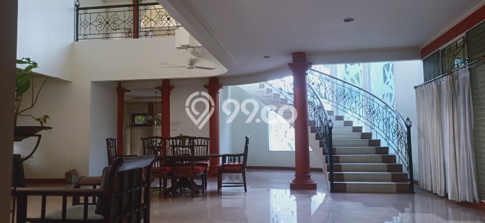 Hunian Elit LB 500m2 Siap Pakai Desain Elegan di Bintaro, Jakarta Selatan Hunian Elit LB 500m2 Siap Pakai Desain Elegan di Bintaro, Jakarta Selatan