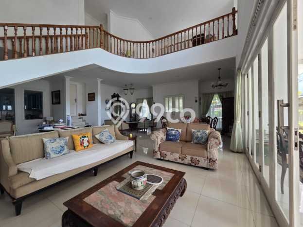 Hunian Elit LB 270m2 Siap Pakai Desain Elegan di Bintaro, Tangerang Selatan Hunian Elit LB 270m2 Siap Pakai Desain Elegan di Bintaro, Tangerang Selatan