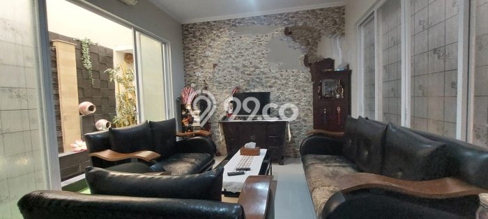 Jual Rumah Mewah Elegan Dengan View Cantik di Bintaro, Tangerang Selatan Jual Rumah Mewah Elegan Dengan View Cantik di Bintaro, Tangerang Selatan