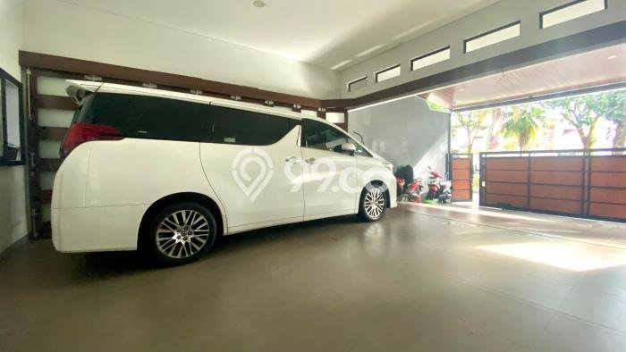 Dijual Rumah Mewah Megah Dengan View Cantik di Bintaro, Tangerang Selatan Dijual Rumah Mewah Megah Dengan View Cantik di Bintaro, Tangerang Selatan
