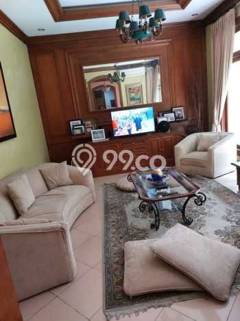 Rumah Modern di Bintaro, Tangerang Selatan, Luas 350m² Bangunan 250m² Rumah Modern di Bintaro, Tangerang Selatan, Luas 350m² Bangunan 250m²