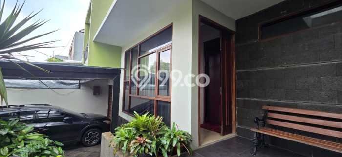 Rumah Elit Modern Siap Huni di Pondok Indah Jakarta Selatan Rumah Elit Modern Siap Huni di Pondok Indah Jakarta Selatan