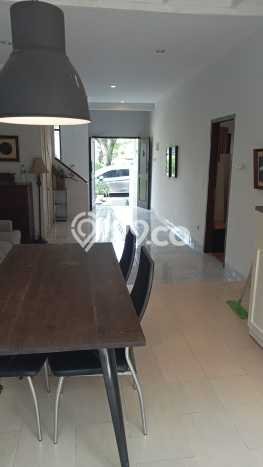 Jual Rumah Mewah Megah Dengan View Cantik di Bintaro, Tangerang Selatan Jual Rumah Mewah Megah Dengan View Cantik di Bintaro, Tangerang Selatan