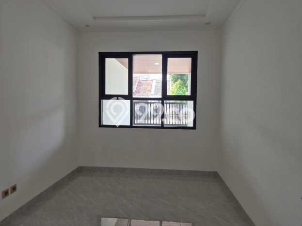 Jual Rumah Mewah Elegan Dengan View Eksklusif di Graha Bintaro, Jakarta Selatan Jual Rumah Mewah Elegan Dengan View Eksklusif di Graha Bintaro, Jakarta Selatan