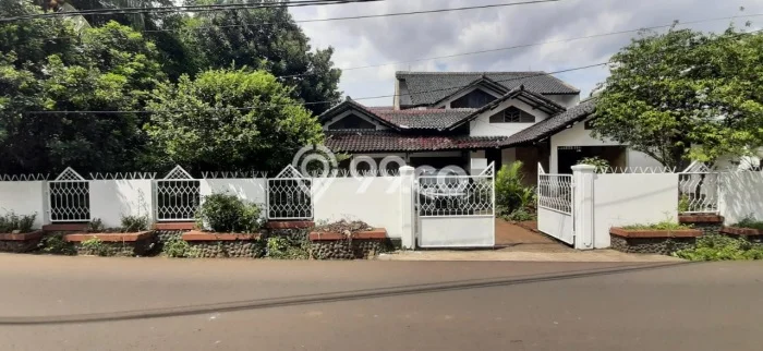 For Sale Rumah Elit Exclusive di Pondok Aren, Tangerang Selatan For Sale Rumah Elit Exclusive di Pondok Aren, Tangerang Selatan