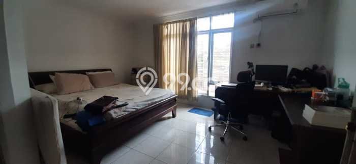 Rumah Elit LB 250m2 Siap Huni Desain Elegan di Bintaro, Tangerang Selatan Rumah Elit LB 250m2 Siap Huni Desain Elegan di Bintaro, Tangerang Selatan