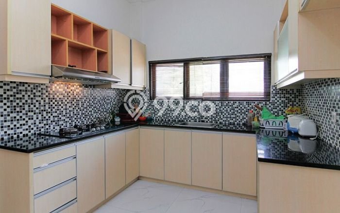 Jual Rumah Mewah Megah Dengan View Eksklusif di Bendungan Hilir, Jakarta Pusat Jual Rumah Mewah Megah Dengan View Eksklusif di Bendungan Hilir, Jakarta Pusat