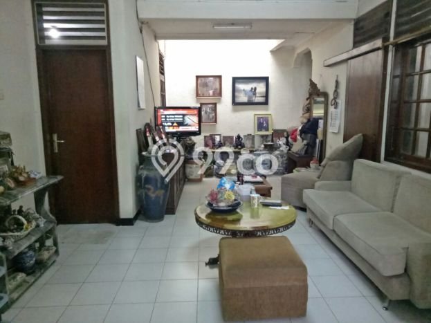Rumah Mewah LB 106m2 Siap Huni Desain Elegan di Bintaro, Jakarta Selatan Rumah Mewah LB 106m2 Siap Huni Desain Elegan di Bintaro, Jakarta Selatan