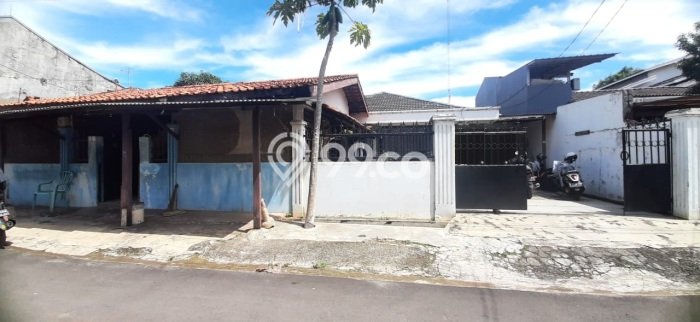 Dijual Rumah Luas Elegan Dengan View Eksklusif di Bintaro, Jakarta Selatan Dijual Rumah Luas Elegan Dengan View Eksklusif di Bintaro, Jakarta Selatan