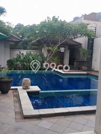 Rumah Mewah LB 750m2 Siap Pakai Desain Elegan di Bintaro, Tangerang Selatan Rumah Mewah LB 750m2 Siap Pakai Desain Elegan di Bintaro, Tangerang Selatan
